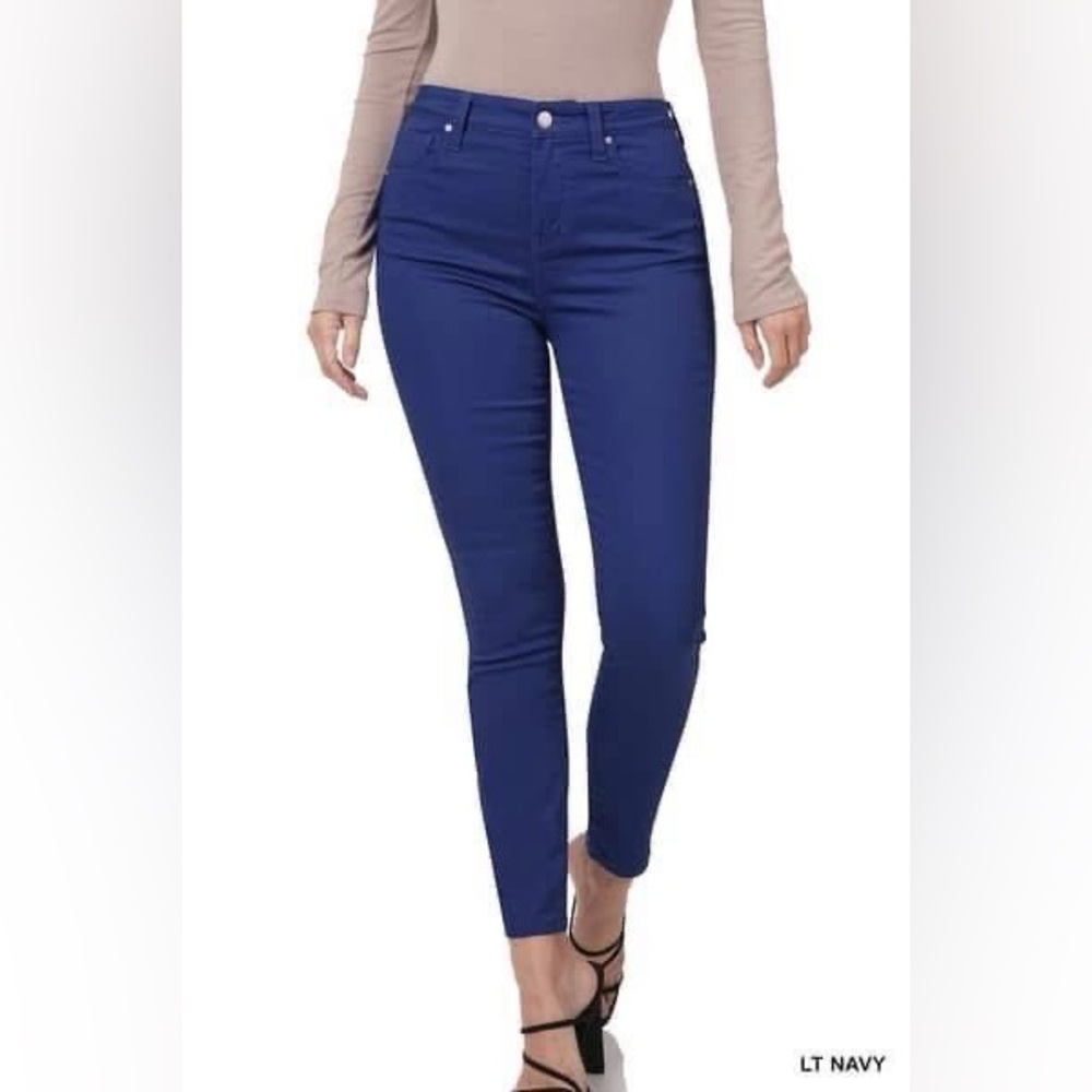 Zenana Outfitters Navy Skinny Pants